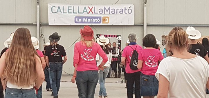 La marató de country ha recaptat 2100 euros per la Marató
