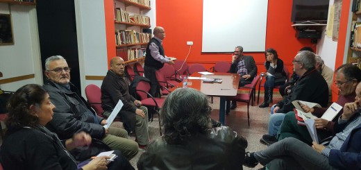 Participants a la reunió de constitució de la Plataforma Marea Blanca de l'Alt Maresme i la Selva