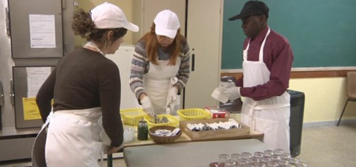 Voluntaris del menjador social de Poblenou (imatge d'arxiu)