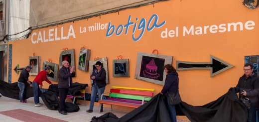 [Vídeo] Un mural artístic que convida a comprar a Calella
