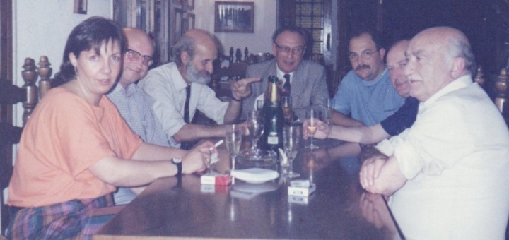 Dolors Rovira amb Joan Puig Bascu, Francesc Vicens (diputat d'ERC), Frederic Forest, Francesc Subirana, Josep Juanola i Francesc Puig (Paco Tano), l'any 1986. Foto: Esquerra Calella