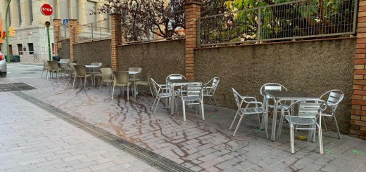 Bars i restaurants tornaran a pagar per treure taules i cadires al carrer a partir de l’1 de maig del 2022