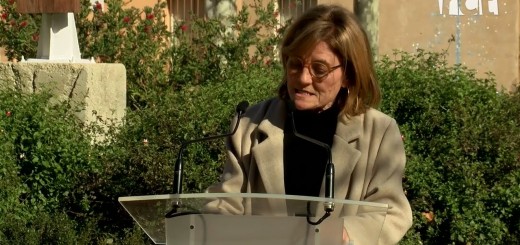Montserrat Giró dona nom a la font de la Plaça Catalunya
